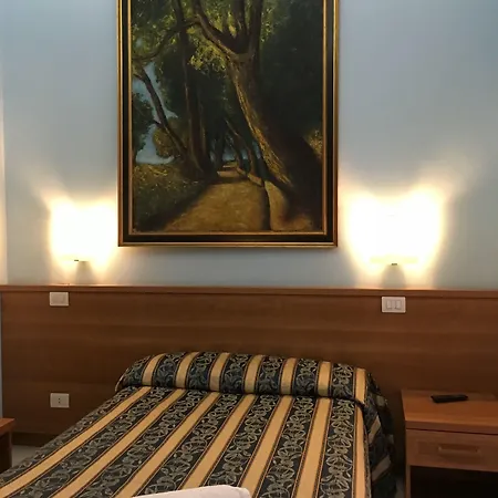 Bolognese Hotel 2*