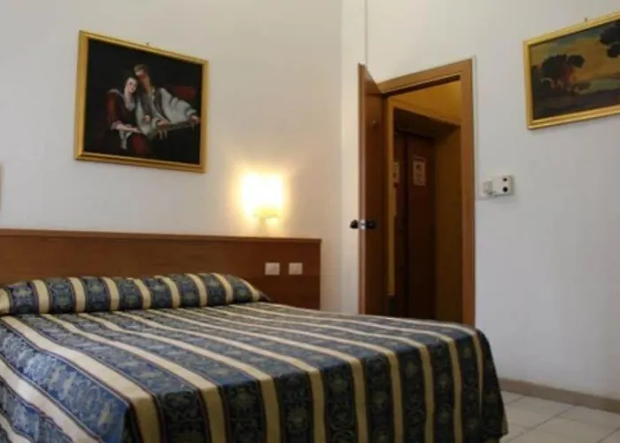 Bolognese Отель