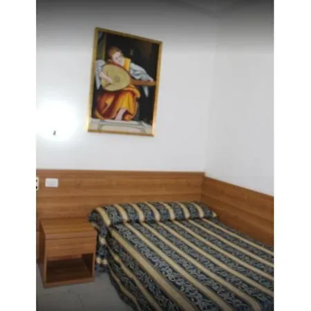Otel Bolognese 2*