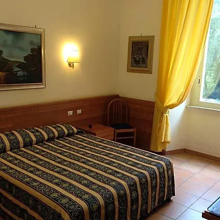 Bolognese Hotel 2*