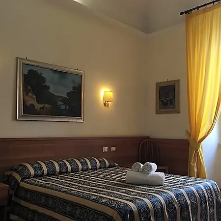 Bolognese Hotel 2*