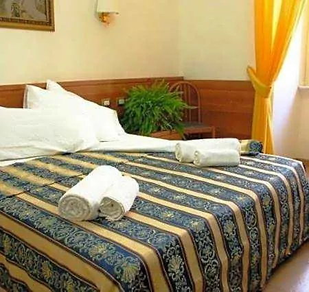 Bolognese Hotel 2*
