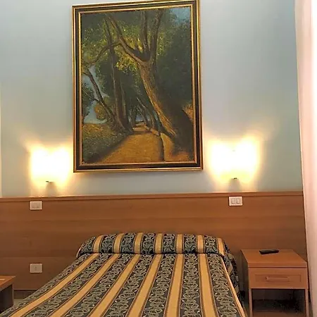 Bolognese Hotel 2*