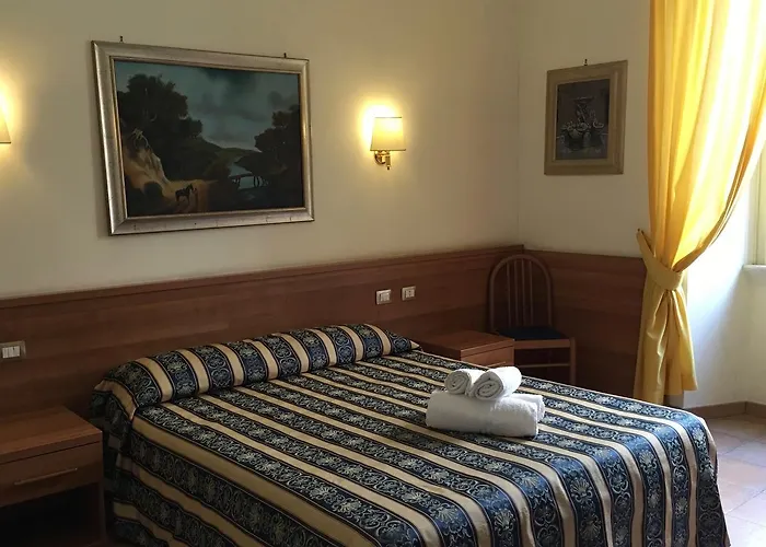 Bolognese Отель 2*